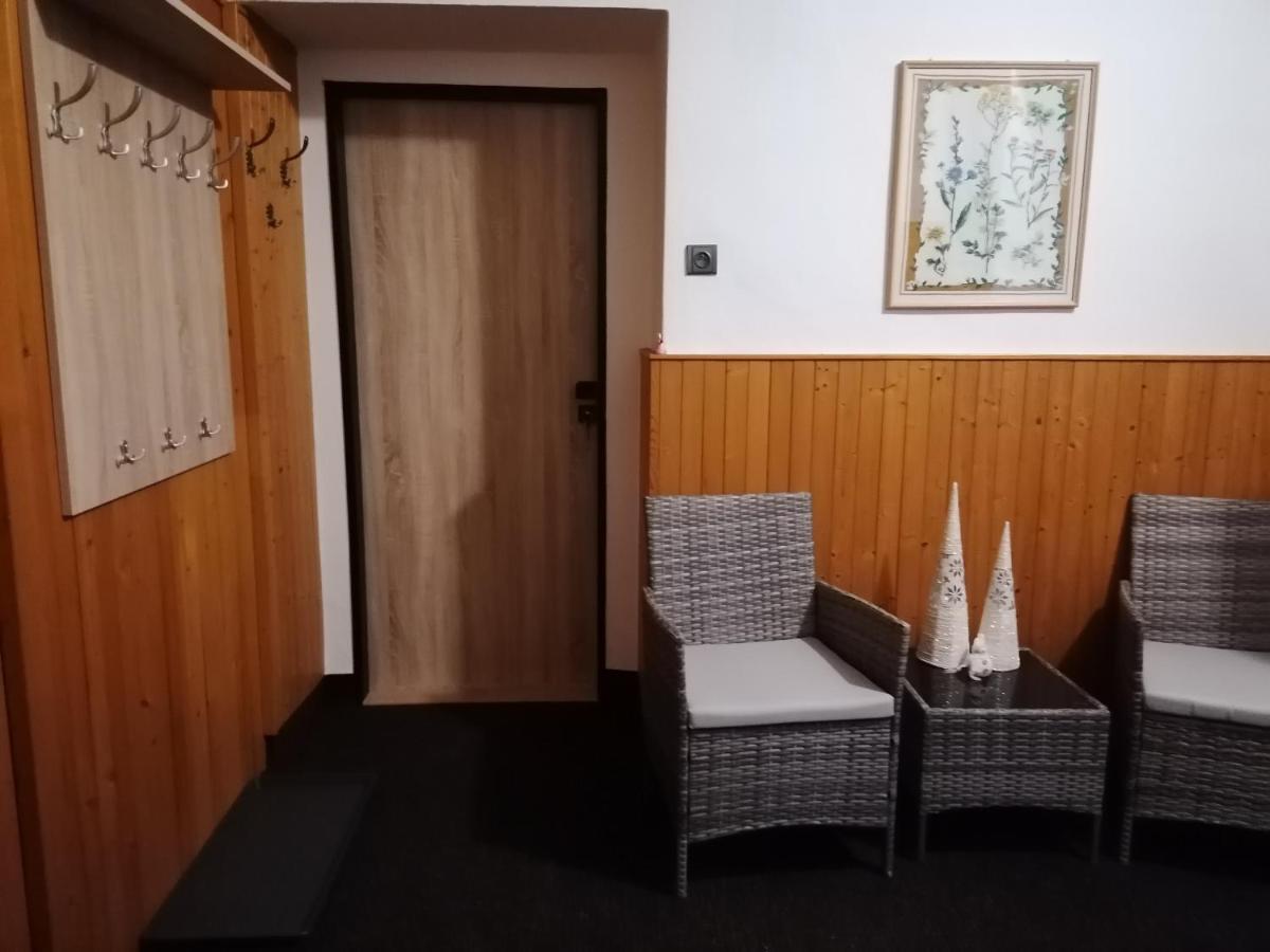 Apartman 88 Cervena Voda Luaran gambar